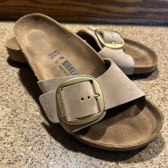 Size 41 Birks. Practically new.  Have another pair similar - Picture 2 of 3